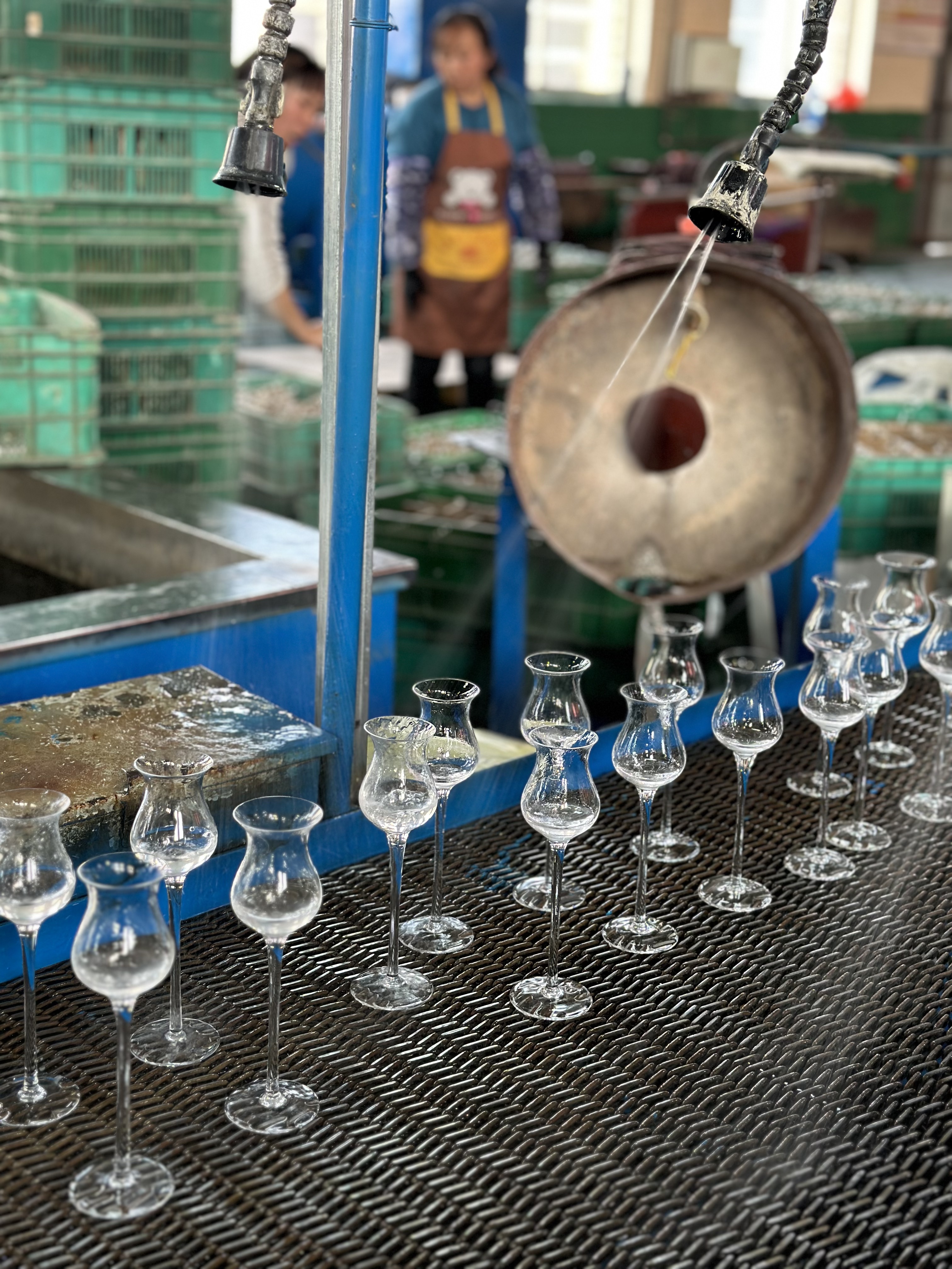 custom wine glasses, hand-blown glassware, wine glass design, premium glassware